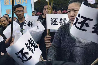  女子错信渣男，多年豪情成见笑，留给她年幼的孩子和百万债权